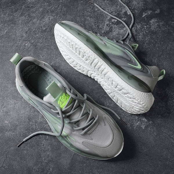 Trijų spalvų vyriški kvėpuojantys sportbačiai su raišteliais