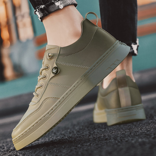 Ανδρικά αδιάβροχα sneakers σε δύο χρώματα