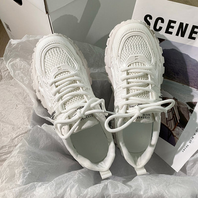 Nauji trijų spalvų moteriški sportbačiai