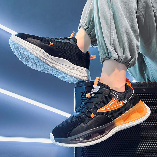 Nauji vyriški sportbačiai - minkštu padu