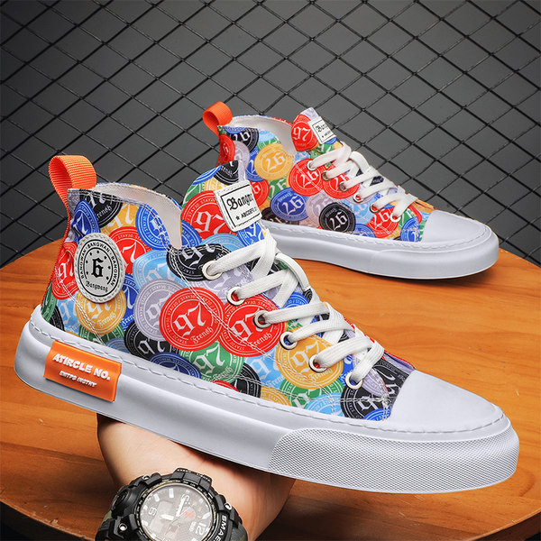 Vyriški sportbačiai – kamufliažas