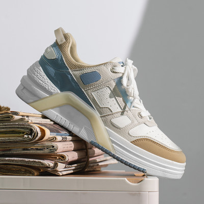 Vyriški sportbačiai – su storu pamušalu ir raišteliais