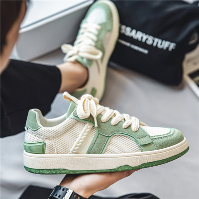 Moteriški sportbačiai su tinkleliu ir zomša