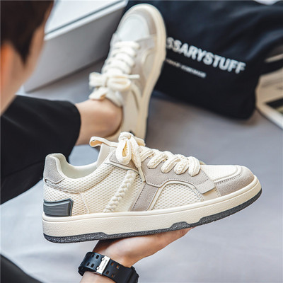 Moteriški sportbačiai su tinkleliu ir zomša