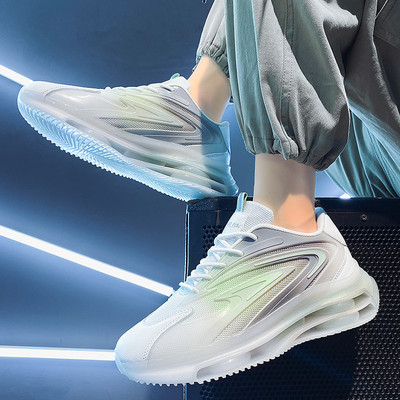 Vyriški sportbačiai su spalvotu padu ir dekoratyviniu užrašu