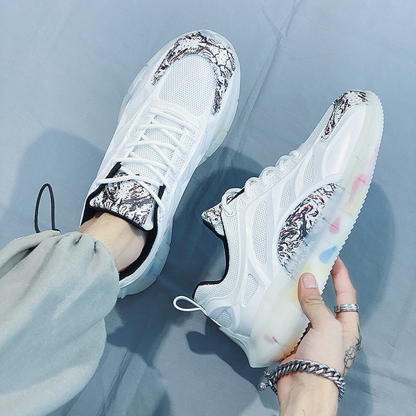 Vyriški madingi sportbačiai su dekoracijomis