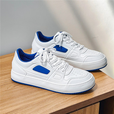 Sirge talla ja paeltega meeste tossud