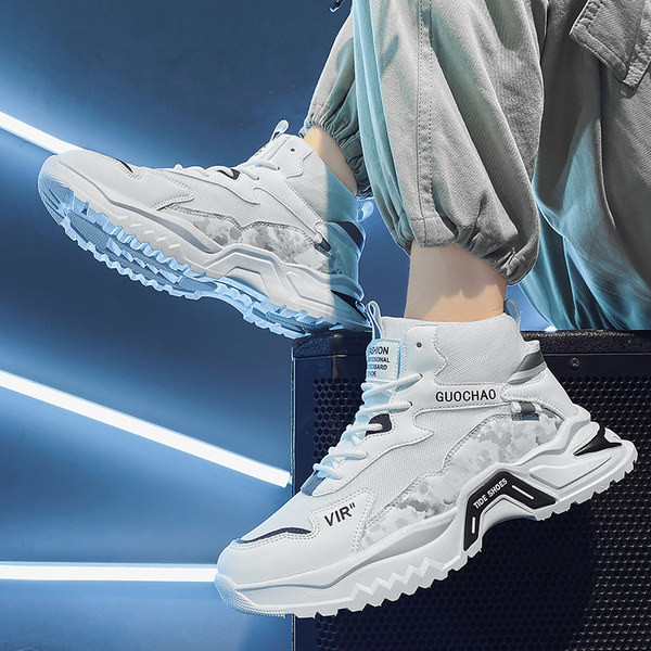 Nauji madingi įvairių spalvų vyriški sportbačiai