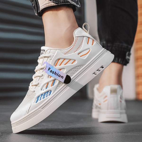 Kvėpuojantis sportinių kedų modelis su raišteliais