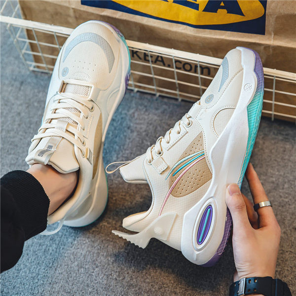 Vyriški sportiniai sportbačiai – minkštu padu