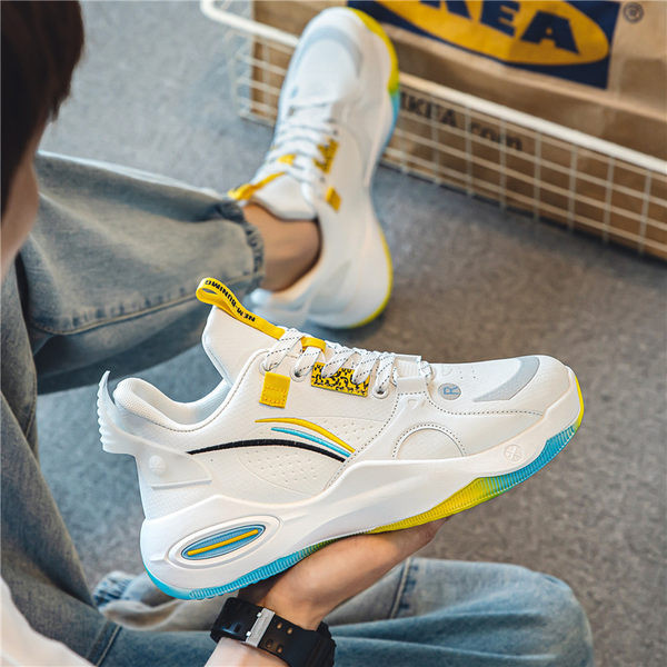 Vyriški sportiniai sportbačiai – minkštu padu