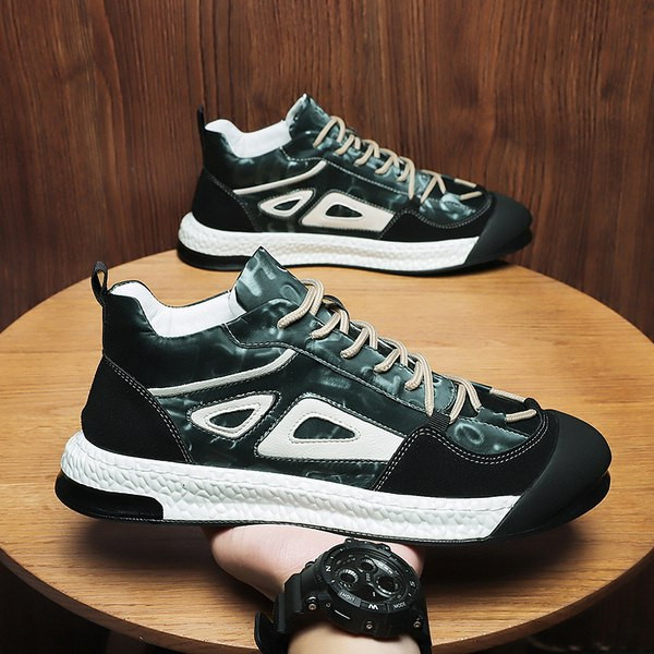 Nauji vyriški sportbačiai - nepralaidūs vandeniui