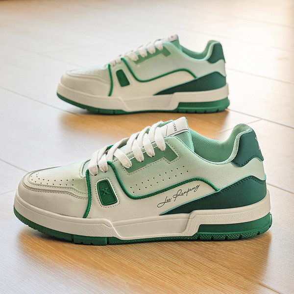 Erinevates värvides uued meeste tossud