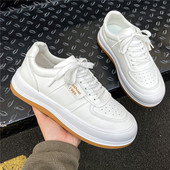 vyriški sportbačiai baltos spalvos lygiu padu