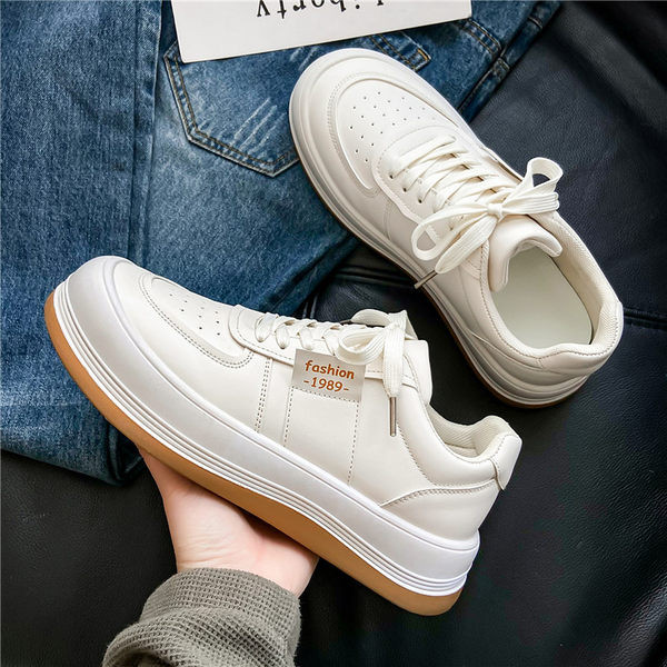 vyriški sportbačiai baltos spalvos lygiu padu