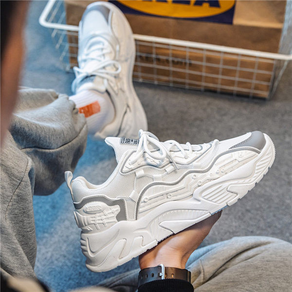 Vyriški sportbačiai – nauji sportiniai su raišteliais