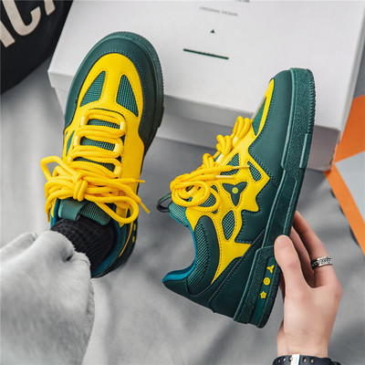 Įvairių spalvų laisvalaikio vyriški sportbačiai