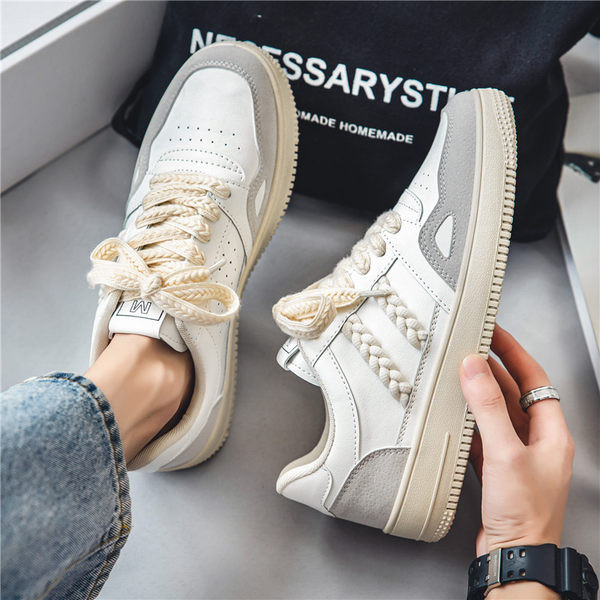 Vyriški sportbačiai su zomšiniu ir dekoratyviniu tinkleliu