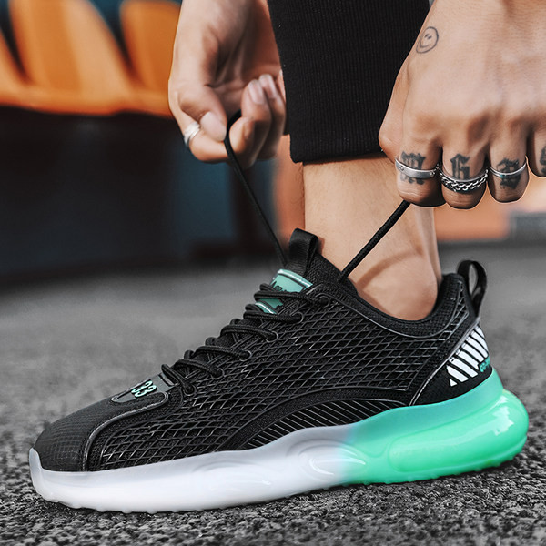 Vyriški sportbačiai - nauji kvėpuojantys