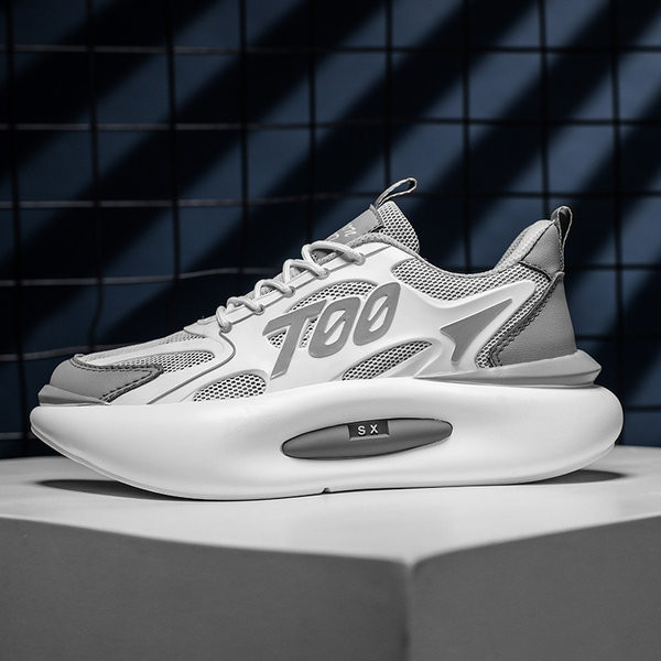 Uued sportlikud meeste tossud