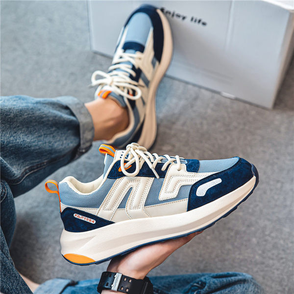 Meeste kingad suvine hingav võrk sport vaba aja veetmine mitmekülgne võrk punane plahvatus Agan jookseb sügisel, et suurendada isa loodete kingi