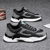 Vyriški sportbačiai grubiu padu ir dekoratyviniu užrašu