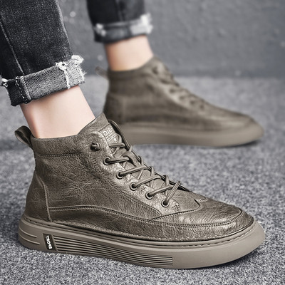 Meeste vabaaja nahast tossud