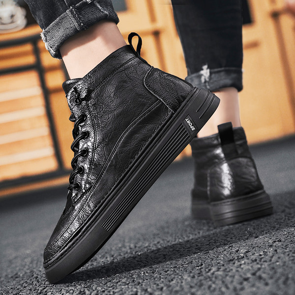 Meeste vabaaja nahast tossud