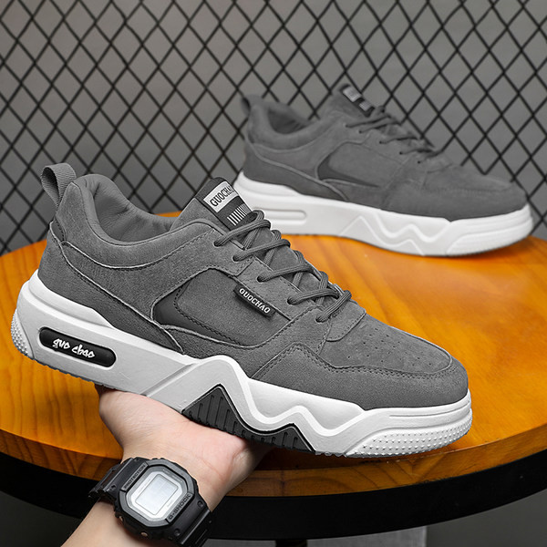 Įvairių spalvų laisvalaikio vyriški sportbačiai