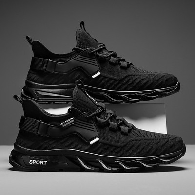 Meeste vabaaja tossud erinevates värvides