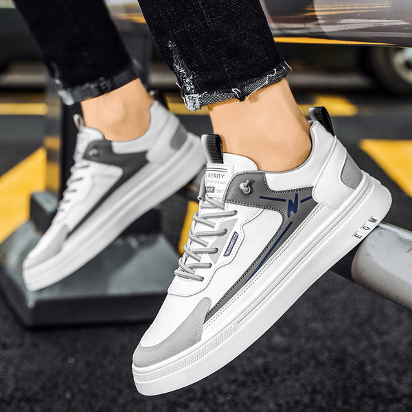 Vyriški sportiniai sportbačiai – lygiu padu