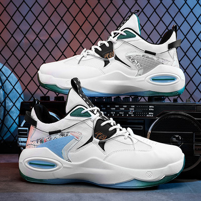 Meeste värvilised kareda tallaga vabaaja tossud