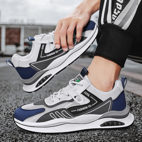 Paprasti vyriški sportbačiai