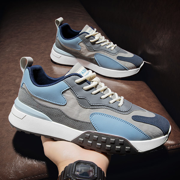 Įvairių spalvų vyriški laisvalaikio sportbačiai