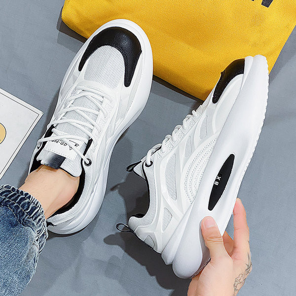 Meeste vabaaja tossud kolmes värvitoonis