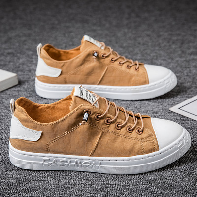 Ανδρικά sneakers με κορδόνια σε διάφορα χρώματα και επίπεδη σόλα