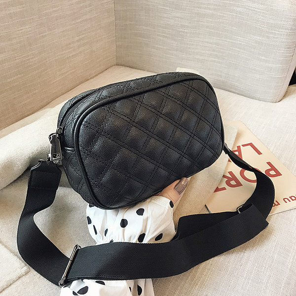 Női fekete alkalmi táska tiszta modell