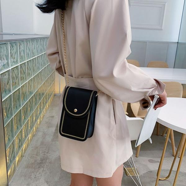 Mažas moteriškas pečių krepšys