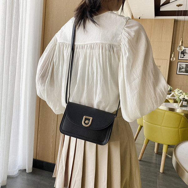Baltas mažas moteriškas krepšys 2022 m. naujas universalus pasiuntinių krepšys senjorams, tekstūra, niša, šoninis mini kvadratinis krepšys mergina