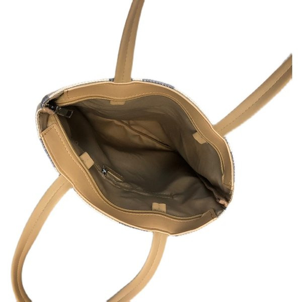 Csíkos női táska cipzárral