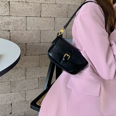 Naiste kandiline õlakott