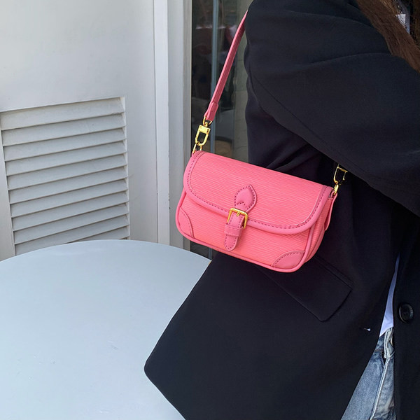 Naiste kandiline õlakott