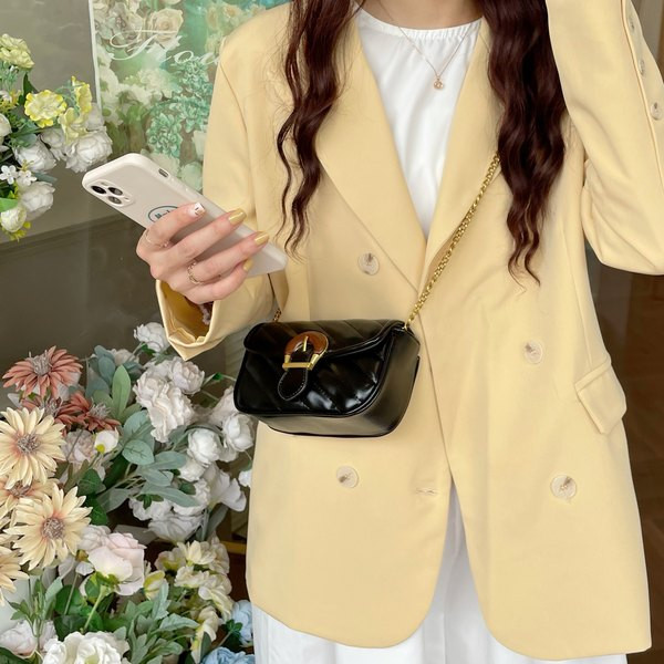 Käekott kolmes värvitoonis