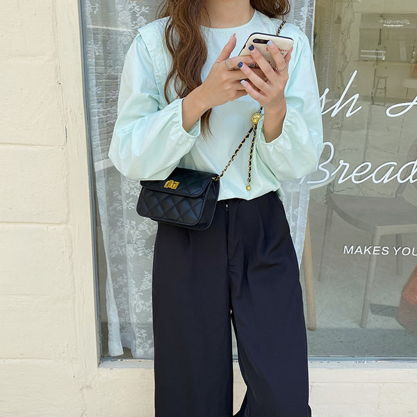 Naiste stiilne tepitud ökonahast metallist lukuga kott