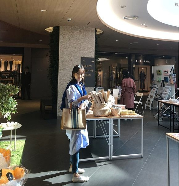 Τσάντα casual σε δύο χρώματα με δύο λουράκια