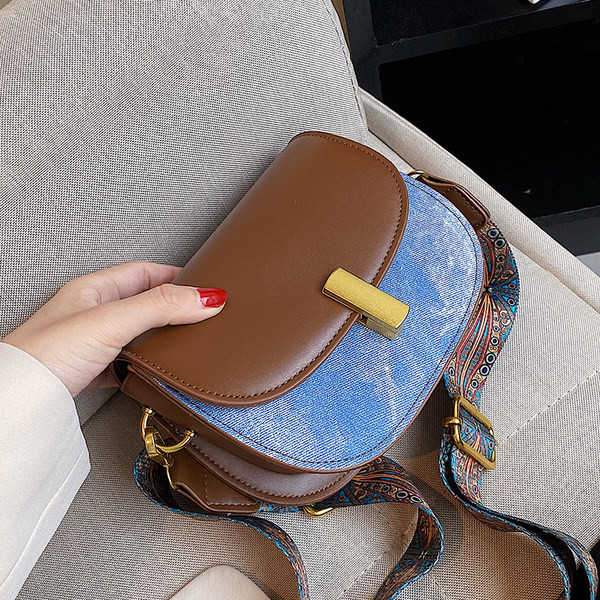 Γυναικείες τσάντες - μικρές με φαρδύ λουράκι ώμου