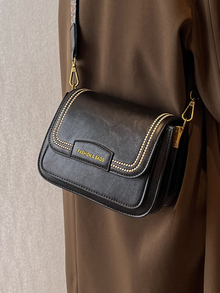 Γυναικείες τσάντες - νέες μικρές με φαρδύ λουράκι