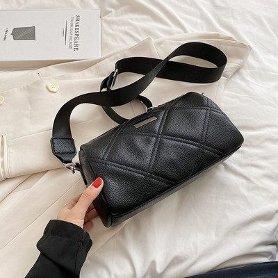 Mažas pečių krepšys su užtrauktuku