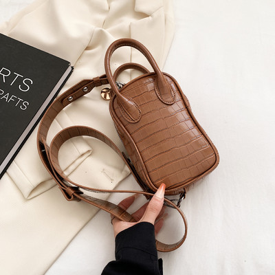 Γυναικεία μοντέρνα μίνι δερμάτινη τσάντα ώμου