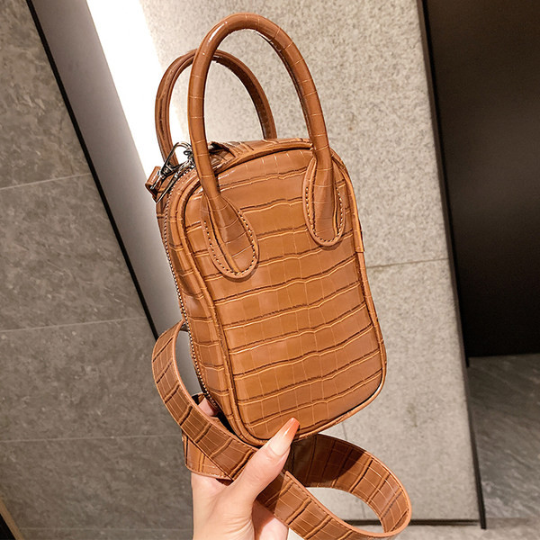 Γυναικεία μοντέρνα μίνι δερμάτινη τσάντα ώμου